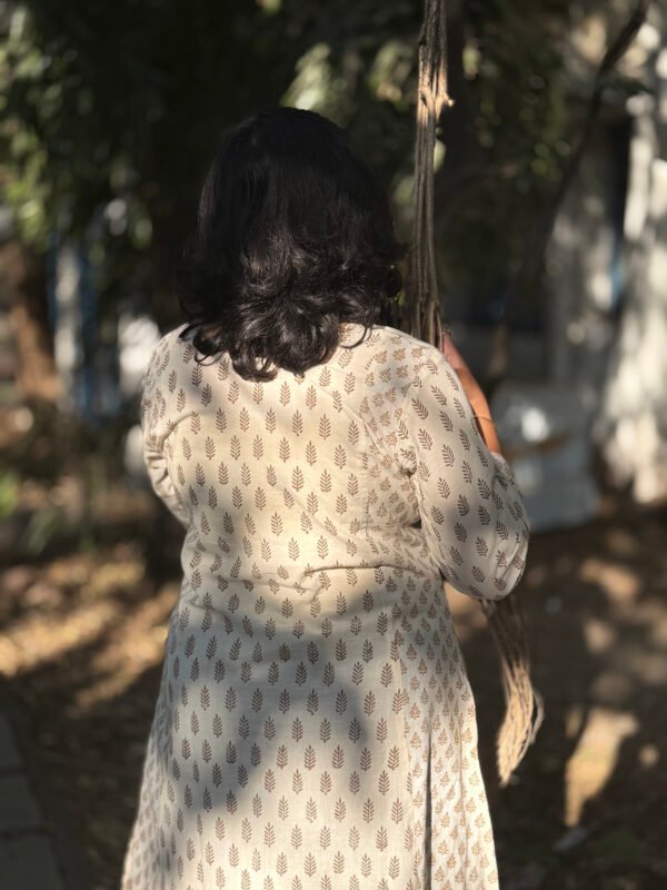 Ivory Bagh Hand Block Printed Cotton Kurti ipitara product buy online Bhopal Madhya Pradesh India (3)