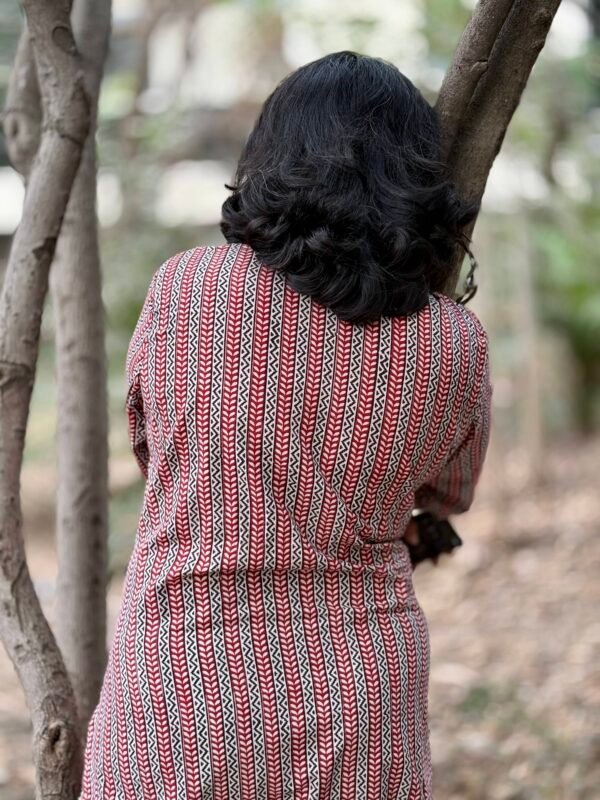 Maroon and White Striped Block Print Kurti Ipitara Buy online Madhyapradesh bhopal india (1)