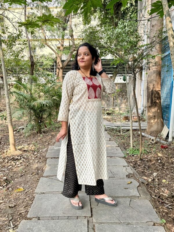 Vintage Rouge Bagh Kurti - Image 4