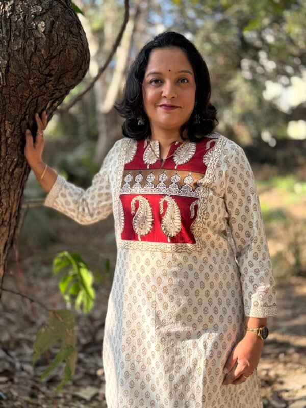 Ivory Bagh Kurti - Image 4